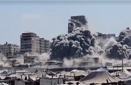 Video tòa nhà chung cư ở Thành phố Gaza bị Israel không kích
