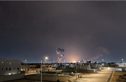 Chiến sự Trung Đông ngày thứ 22: Mỹ ra tối hậu thư về eo biển Hormuz; Iran cảnh báo trả đũa