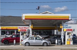 Tại sao chiến sự với Iran không làm giá xăng ở Mỹ tăng vọt như khi Nga tấn công Ukraine?