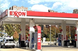 Giữa căng thẳng Trung Đông, giá xăng ở Mỹ tăng lên mức cao nhất trong 11 tháng