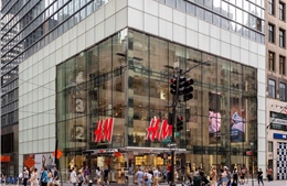 Hãng thời trang H&M đóng cả trăm cửa hàng trên toàn thế giới
