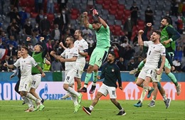 Xác định cặp bán kết đầu tiên: Italy đối đầu Tây Ban Nha