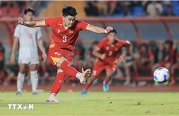 Việt Nam - Campuchia: Chờ những bất ngờ từ HLV Kim Sang-sik