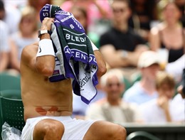 Nadal &#39;bỏ&#39; trận bán kết Wimbledon vì chấn thương