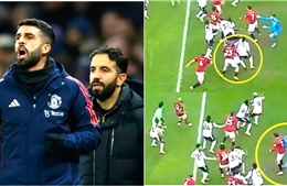 MU đá phạt góc lợi hại như Arsenal