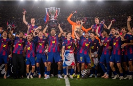 Barcelona vô địch La Liga bằng chiến thắng lịch sử trước Real