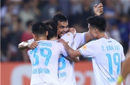 Nam Định tiến dần tới ngôi vương V-League