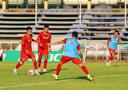 Cầu thủ tuyển U23 Việt Nam chia sẻ về những áp lực trước thành công của tuyển nữ