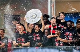 Bayer Leverkusen lần đầu đăng quang vô địch Bundesliga