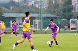 Dịch COVID_19 ‘bao vây’ tuyển Việt Nam, HLV Park Hang-seo gọi trở lại thủ môn Tấn Trường