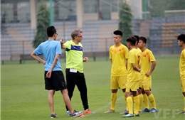 Bóng đá Việt Nam: &#39;Dồn&#39; sức trẻ cho những mục tiêu xa