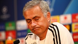 Trận Chelsea-Manchester United: ‘Canh bạc’ tương lai của Mourinho