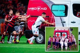 Phì cười với màn đẩy xe cứu thương ra khỏi sân của các cầu thủ Brazil