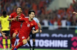 Hạ đẹp Malaysia 2-0, Việt Nam mở toang cánh cửa vào bán kết