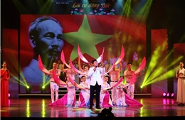 Chương trình nghệ thuật ‘Lời ca dâng Bác’: Ngọt ngào tiếng hát từ Hà Nội