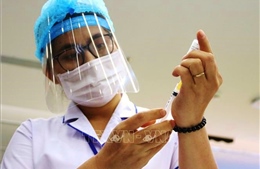 Bộ Y tế tiếp nhận tài trợ 150 triệu bơm kim tiêm cho chiến dịch tiêm chủng vaccine phòng COVID-19