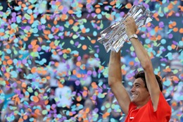 Taylor Fritz chấm dứt chuỗi bất bại của Rafael Nadal, lên ngôi vô địch Indian Wells 2022