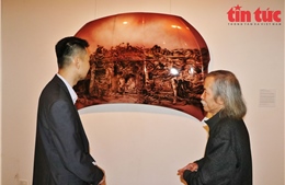 Triển lãm các tác phẩm thắng giải cuộc thi UOB Painting of the Year năm đầu tiên tại Việt Nam