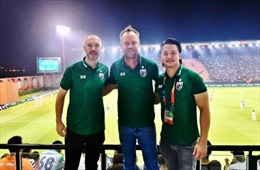 HLV Polking nói rõ lý do từ chối ‘dải ngân hà V-League’, tiếp tục hợp đồng với bóng đá Thái Lan