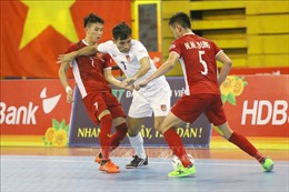 HLV Phạm Minh Giang và các cầu thủ sẵn sàng cho trận tranh vé dự VCK FIFA Futsal World Cup 2021