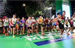 Anh Khôi và Hồng Lệ vô địch VPBank Hanoi International Marathon 2025