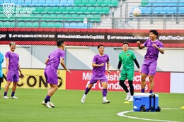 AFF Cup 2022: Mặt sân cỏ nhân tạo không ‘cản’ được tuyển Việt Nam