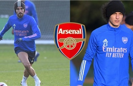 Loạn ở Arsenal: David Luiz đấm Ceballos rách mũi ở sân tập