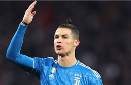 Juventus triệu tập Ronaldo để kịp cách ly