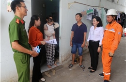 Điện lực Cần Thơ kiểm tra việc áp dụng giá bán lẻ điện cho người thuê trọ