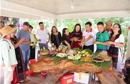 Huế: Khai thác &#39;kho vàng&#39; văn hoá để giảm nghèo ở vùng miền núi