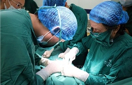 Khám và phẫu thuật miễn phí cho trẻ em khuyết tật có hoàn cảnh khó khăn 