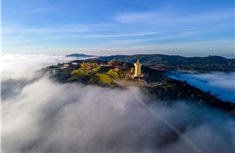 Chiêm ngưỡng những công trình kiến trúc Phật giáo kỳ vĩ ở Samten Hills Dalat