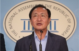 Dính bê bối nhận hối lộ, nghị sĩ Hàn Quốc nhảy lầu tự vẫn
