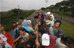Hình ảnh dòng người nhập cư tiến vào ‘tử lộ’ ở Mexico