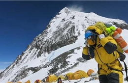 Lý do rùng mình khiến Trung Quốc giảm lượng người leo núi Everest