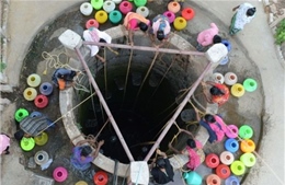 Thành phố lớn thứ 6 của Ấn Độ cạn sạch nước, đời sống rối loạn