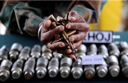Ấn Độ dùng robot chở đạn dược đến Kashmir