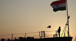 Ấn Độ tặng tàu tuần tra, viện trợ &#39;lấy lòng&#39; Maldives