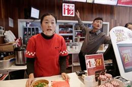 Thiếu nguồn cung thịt lợn, các nhà hàng Trung Quốc lao đao