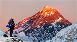 Trung Quốc, Nepal công bố độ cao mới của &#39;nóc nhà thế giới&#39; Everest