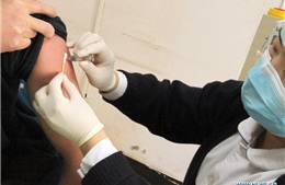 Trung Quốc xác định nhóm đối tượng không được tiêm vaccine COVID-19