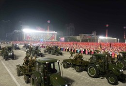 Triều Tiên duyệt binh lúc nửa đêm chào mừng Quốc khánh