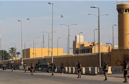 Video Đại sứ quán Mỹ tại Iraq bị nã đạn pháo trong đêm