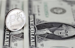 Đồng rúp tăng giá mạnh, vượt mốc trước khủng hoảng Ukraine
