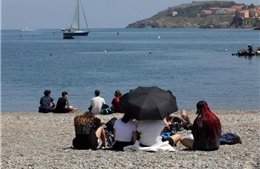 Miền Nam nước Pháp ‘toát mồ hôi’ trong đợt tăng nhiệt kỷ lục dài 37 ngày