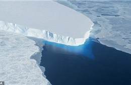 Sông băng ‘Ngày tận thế&#39; tan nhanh chưa từng thấy, nguy cơ dâng nước biển cao 3 mét