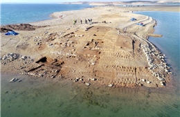 Thành phố cổ 3.400 năm tuổi ‘lộ thiên’ giữa đáy hồ ở Iraq