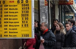 Ukraine vật lộn để tránh vòng xoáy siêu lạm phát khi chi phí quân sự tăng cao