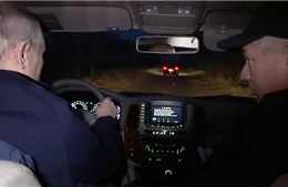 Tổng thống Putin hé lộ lý do không cài dây an toàn khi lái xe ở Mariupol