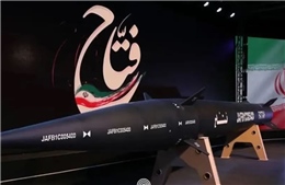 Iran tiết lộ tên lửa siêu vượt âm có thể chọc thủng lưới phòng không